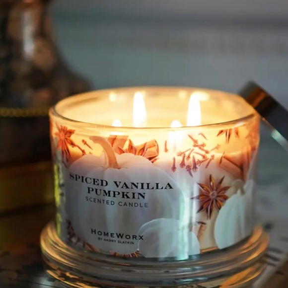 Luxe Pumpkin Spice Candle Holiday Hostess Gift 🎁 - Picture 3 of 13